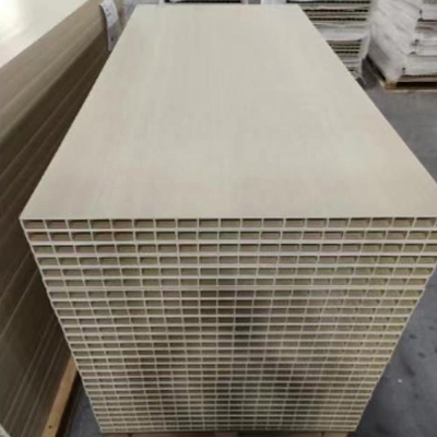 Macchina di estrussione in PVC per laminatura di plastica certificata 26000x7000x4000 in colore personalizzato