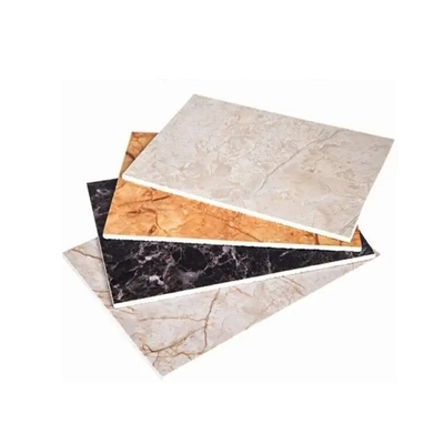 Linea di estrusione di lamiere di marmo finto in PVC2 con potenza e rapporto L/D a vite di 160 kW