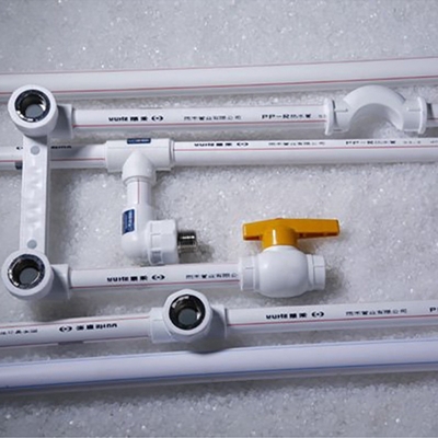 Macchina per estrussione di tubi in plastica in PVC ad alta produttività per tubi in stabilimento di produzione