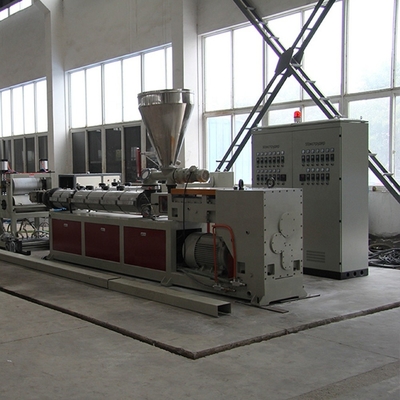 Acciaio 250kw 380v 50hz Profilo contenitori di plastica Pvc Struttura di estrussione per la produzione
