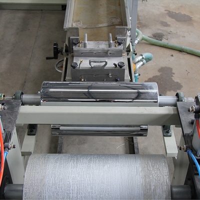 380V 50hz Voltage PVC Stone Siding Sheet Making Line con garanzia di soddisfazione