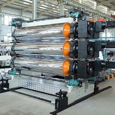 Estrusore a vite da 186kW per cartoni spessi, pannelli murali professionali, contenitori di plastica piatta