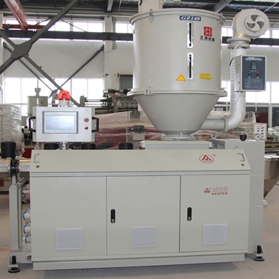 Linea di estrusione ad alta produttività personalizzata per la produzione di tubi in PVC con lunga durata di vita
