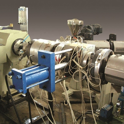 60kW di potenza Co-rotante conico a doppia vite Plastic Extruder Machine per la fabbricazione di tubi in PVC