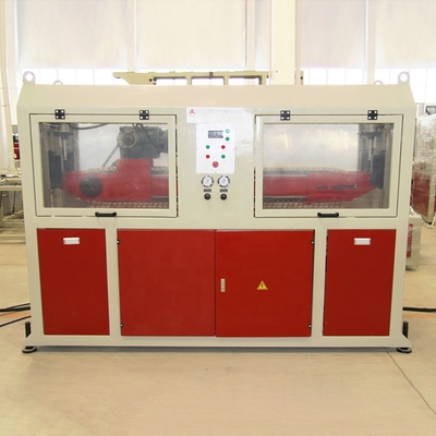 60kW di potenza Co-rotante conico a doppia vite Plastic Extruder Machine per la fabbricazione di tubi in PVC