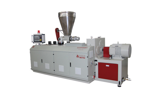 Linea di estrussione di strisce di tenuta in PVC da 230 kW personalizzabile per le vostre esigenze di produzione