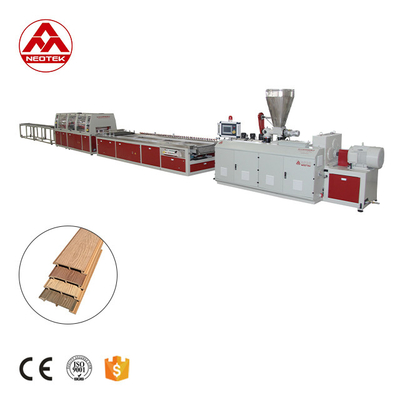 Linea di estrusione WPC per tecnologia avanzata basata su PVC da 100 kW di potenza