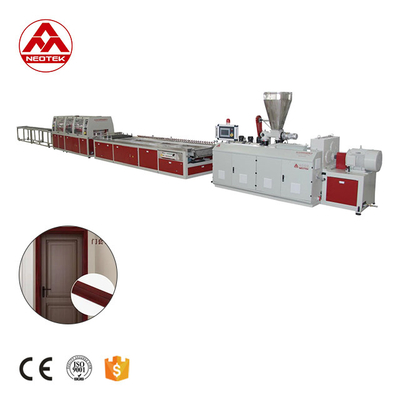 250kW di potenza WPC linea di estrusione di tavola da cucina per impianti di produzione