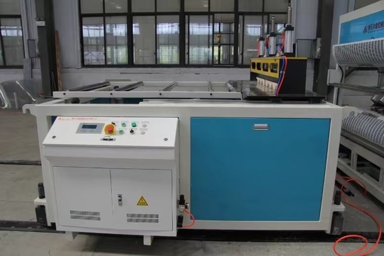 Requisiti del cliente Linea di estrusione di piastrelle di vetro in PVC con materiale a vite 38CrMoALA