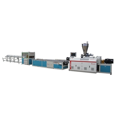 Linea di estrusione WPC a doppia vite conico con rotazione connessa da 100 kW YF108 con tecnologia avanzata